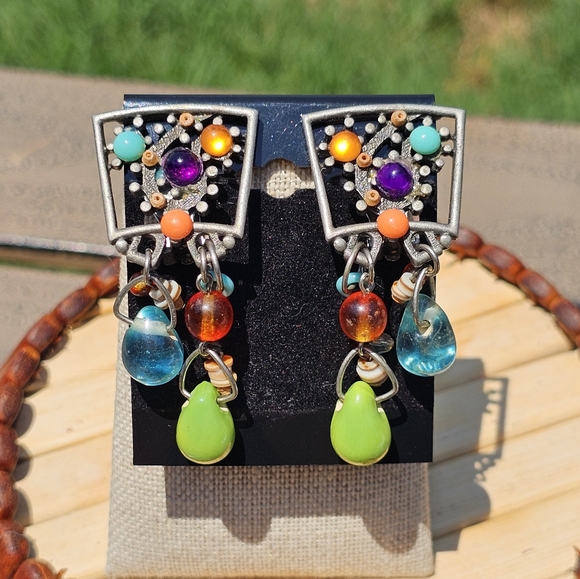 Colorful vtg. Clip on earrings - Picture 1 of 3